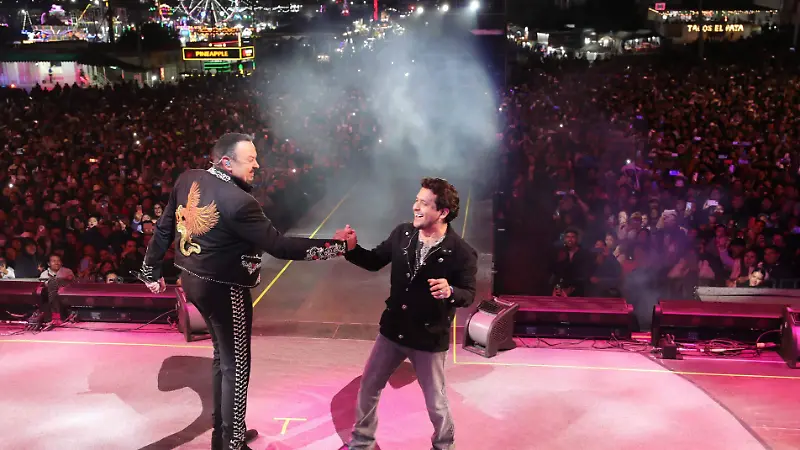 Christian Nodal y Pepe Aguilar en Querétaro